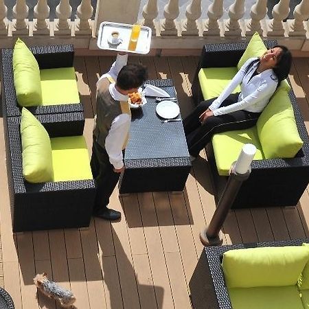 Hotel Princesse Flore Роят Екстериор снимка