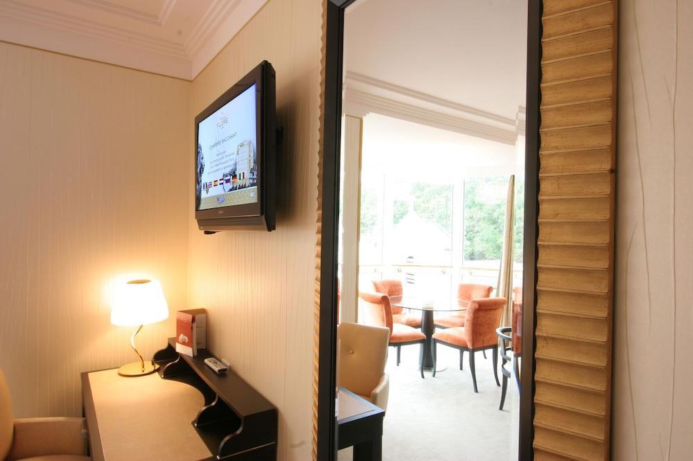 Hotel Princesse Flore Роят Екстериор снимка