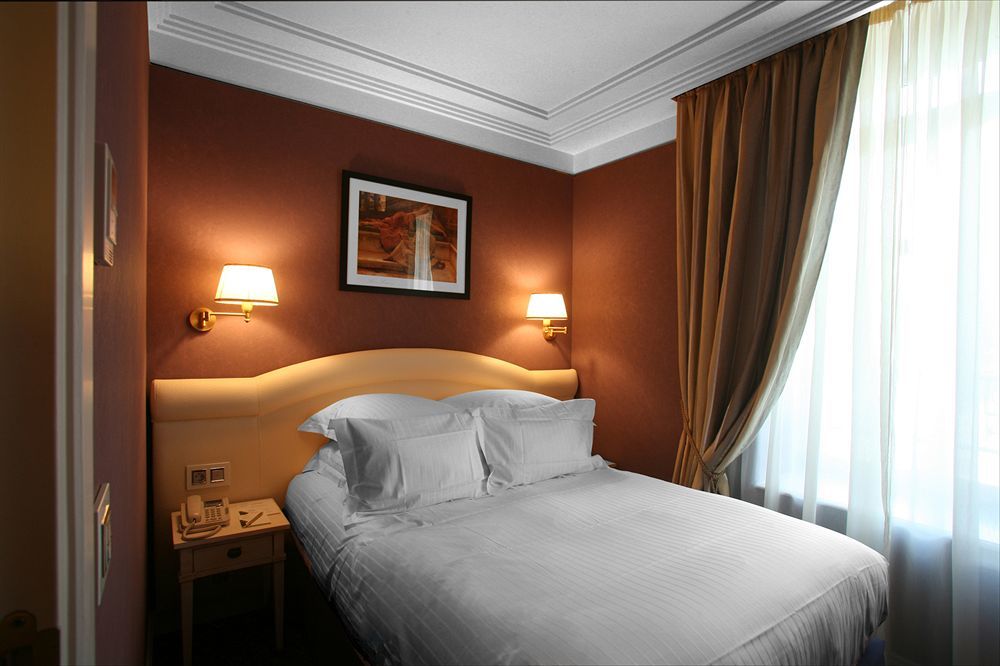 Hotel Princesse Flore Роят Екстериор снимка