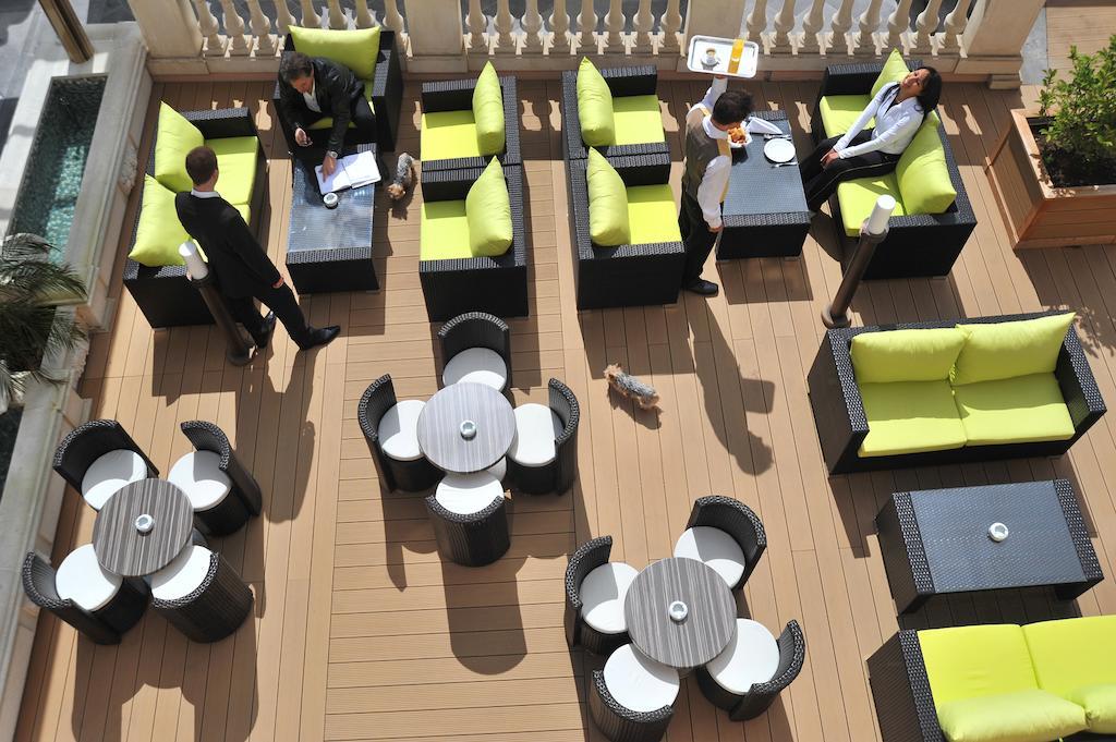 Hotel Princesse Flore Роят Екстериор снимка